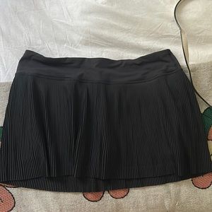 Lululemon tennis skirt